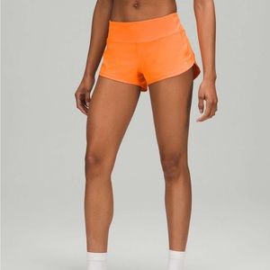 Lululemon Speed Up Low Rise Lined Short 2.5” in Highlighter Orange Size 6